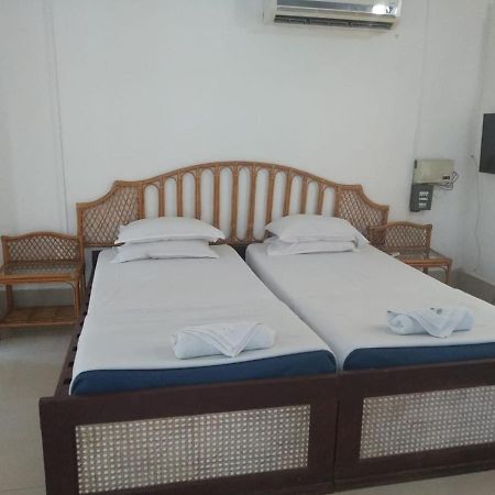 Kadmath Beach Resort Kadmath Island Esterno foto