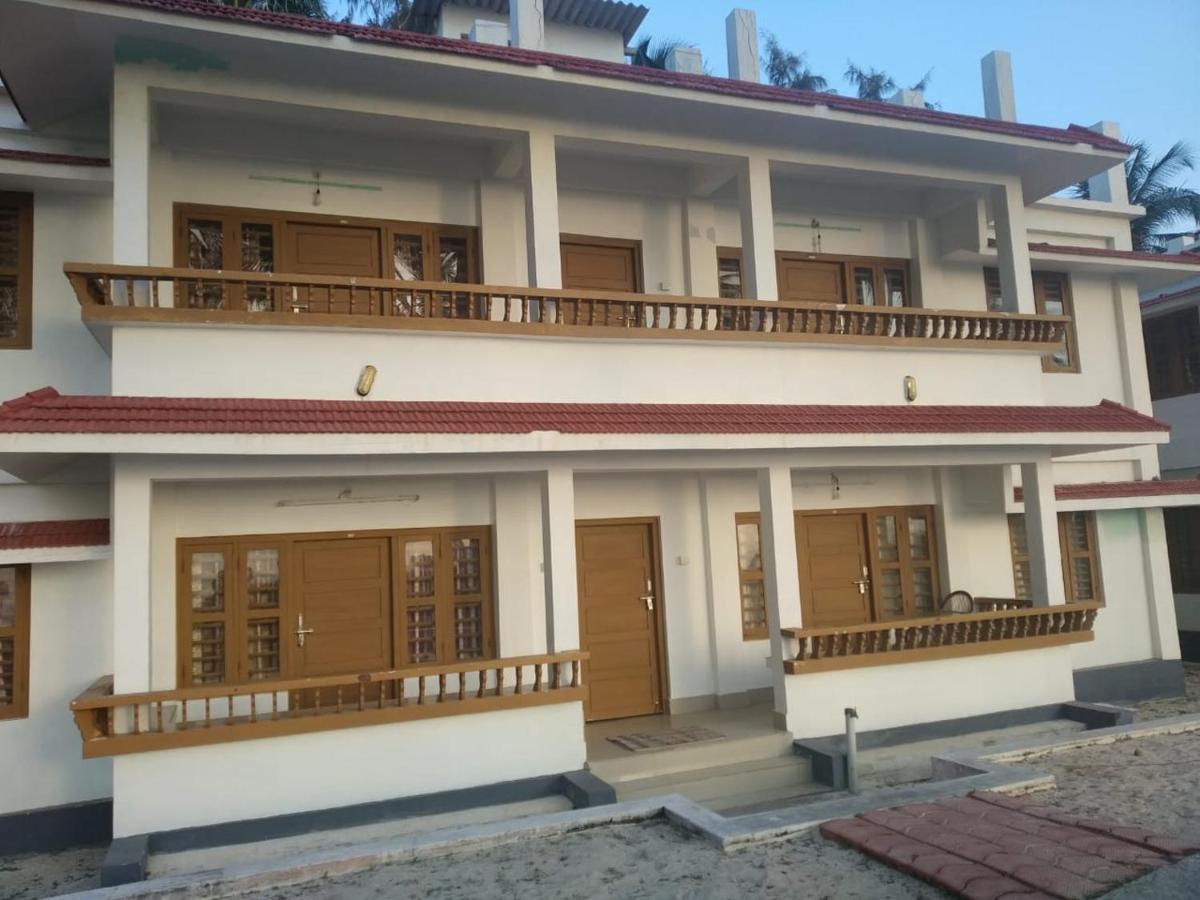 Kadmath Beach Resort Kadmath Island Esterno foto